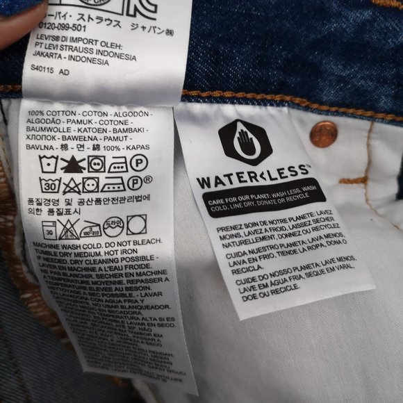 Aritzia Levi's Deconstructed Denim Mini Skirt in Medium/Dark Wash - Size 24 - Picture 6 of 6